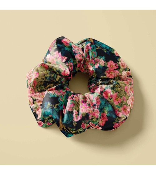 Blossom thicket 01 – dense blossom fabric | Mamidu