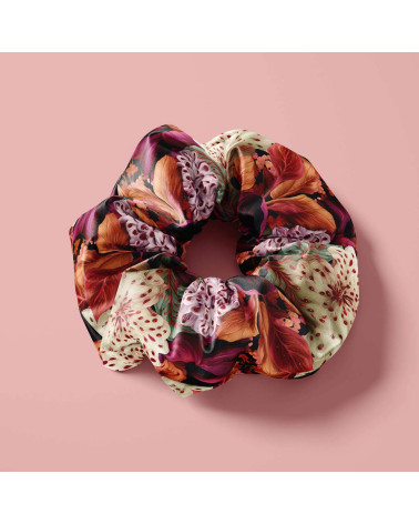 Velvet bloom 06 – red bouquet fabric | Mamidu