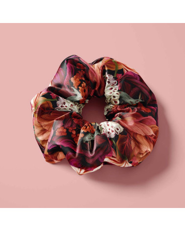 Velvet bloom 07 – cream coral bouquet | Mamidu