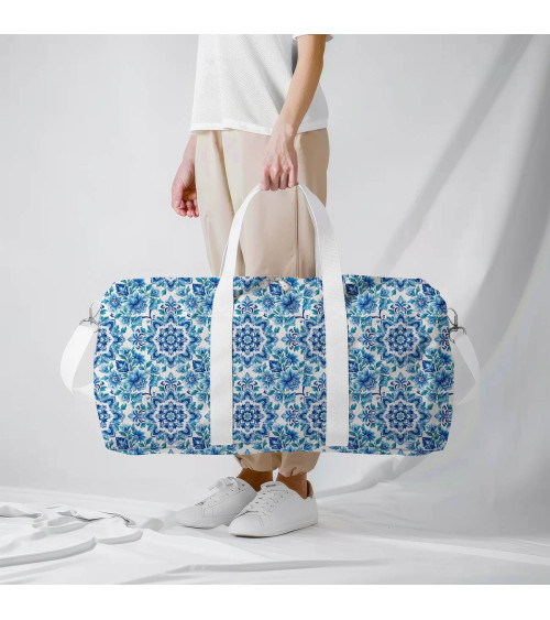 Delft floral 01 – delft blue floral fabric | Mamidu