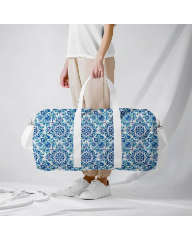 Delft floral 01 – delft blue floral fabric | Mamidu