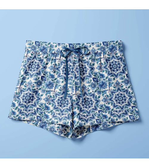 Delft floral 01 – delft blue floral fabric | Mamidu