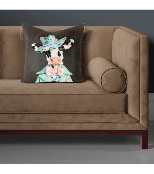 Floral Cow 01 – cow in rose hat panel | Mamidu