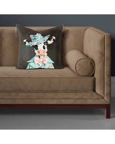 Floral Cow 01 – cow in rose hat panel | Mamidu