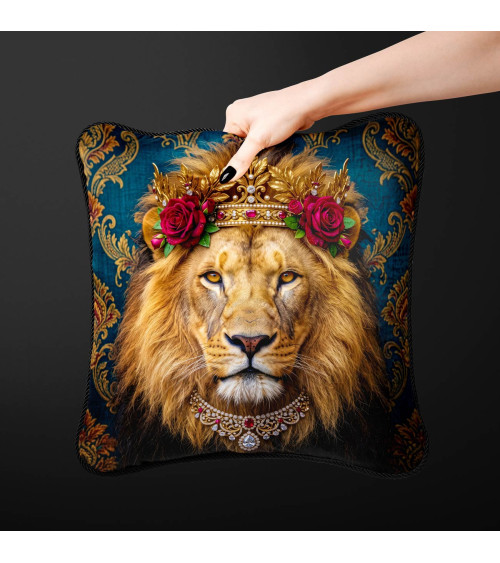 Royal Lion 18 – lion with a rose crown panel | Mamidu