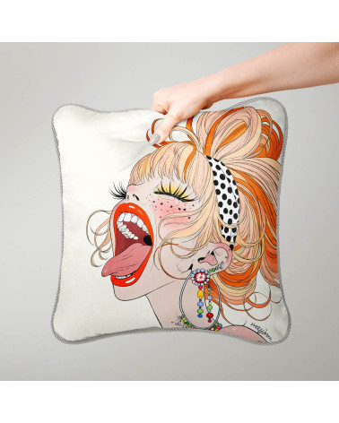Popart Woman 02 – pop art woman with tongue out | Mamidu