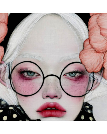 Porcelain Doll 18 – dziewczyna w okularach i makach | Mamidu